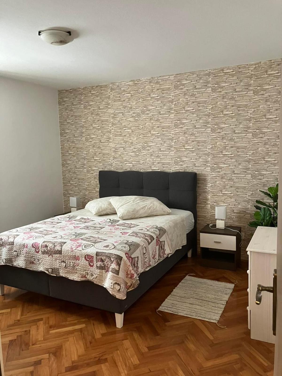 Apartman Natali ヴルサル エクステリア 写真