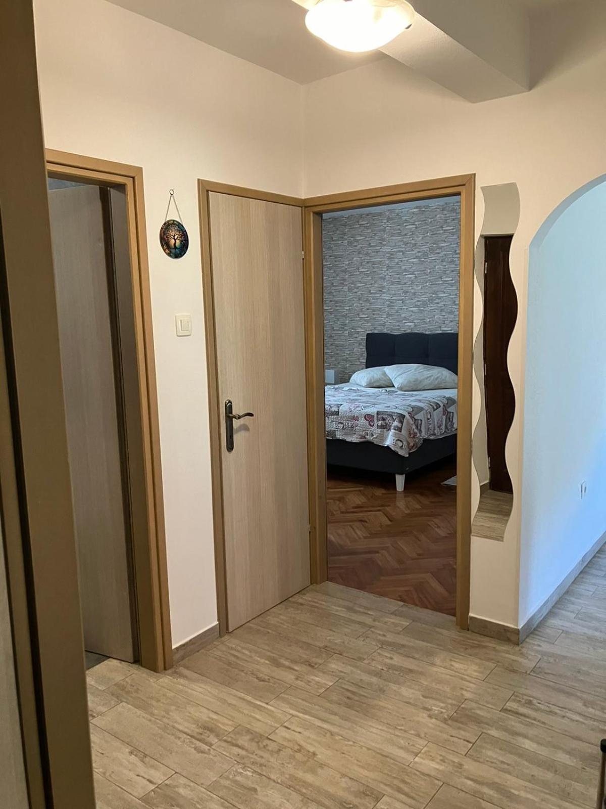 Apartman Natali ヴルサル エクステリア 写真