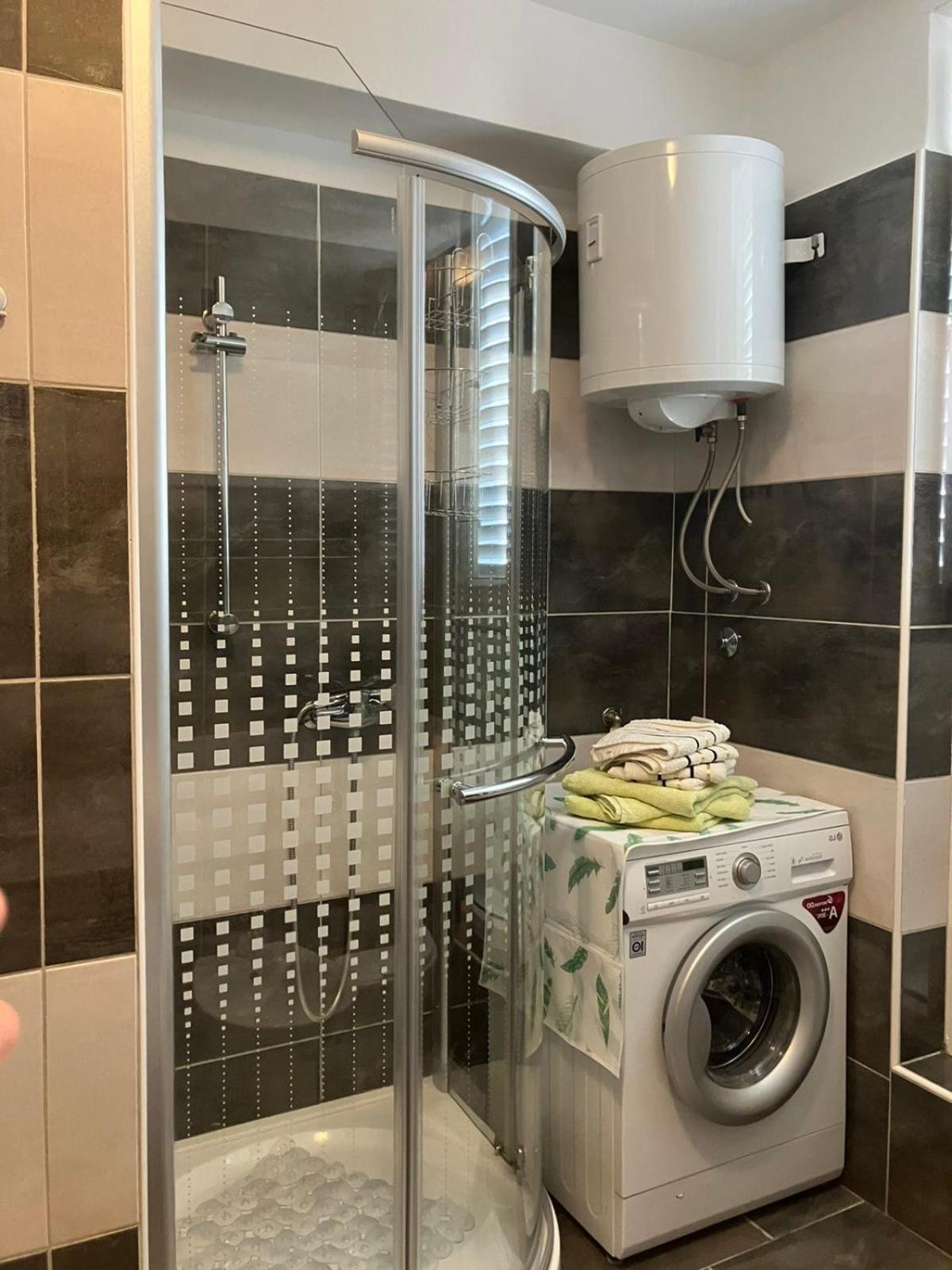 Apartman Natali ヴルサル エクステリア 写真